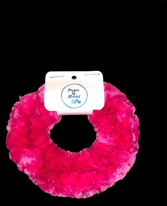 Velvet Srunchie-Hot Pink